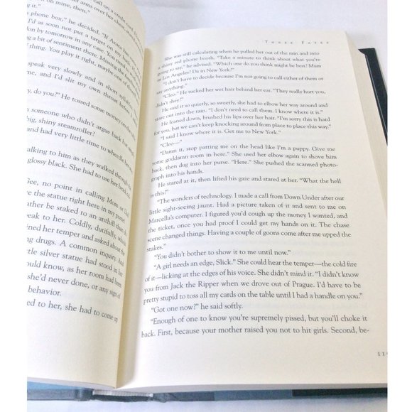 Nora Roberts - Three Fates - Signed Copy - First Edition -2002 - Hard Cover - Picture 7 of 16